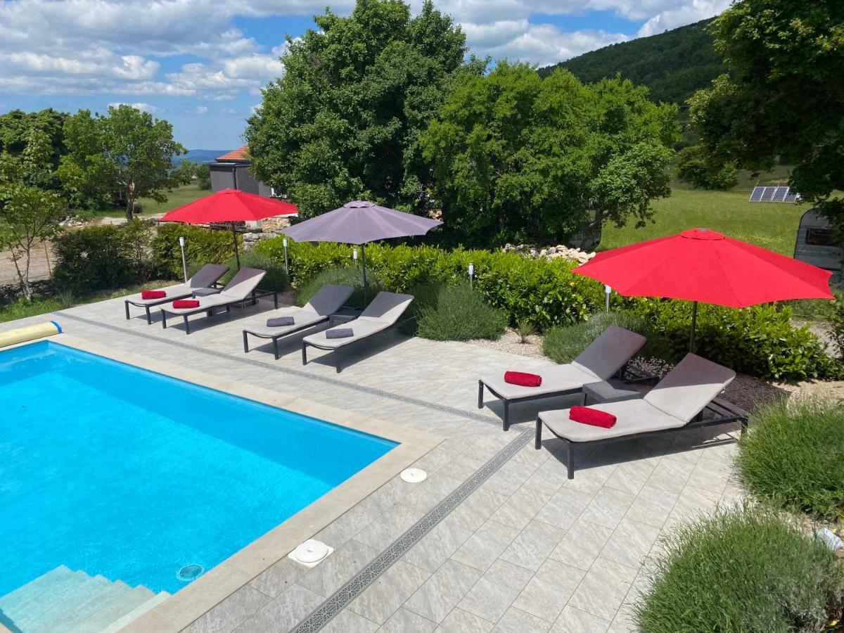 Villa Anne A Lovely Place In The Mountains Brest 外观 照片