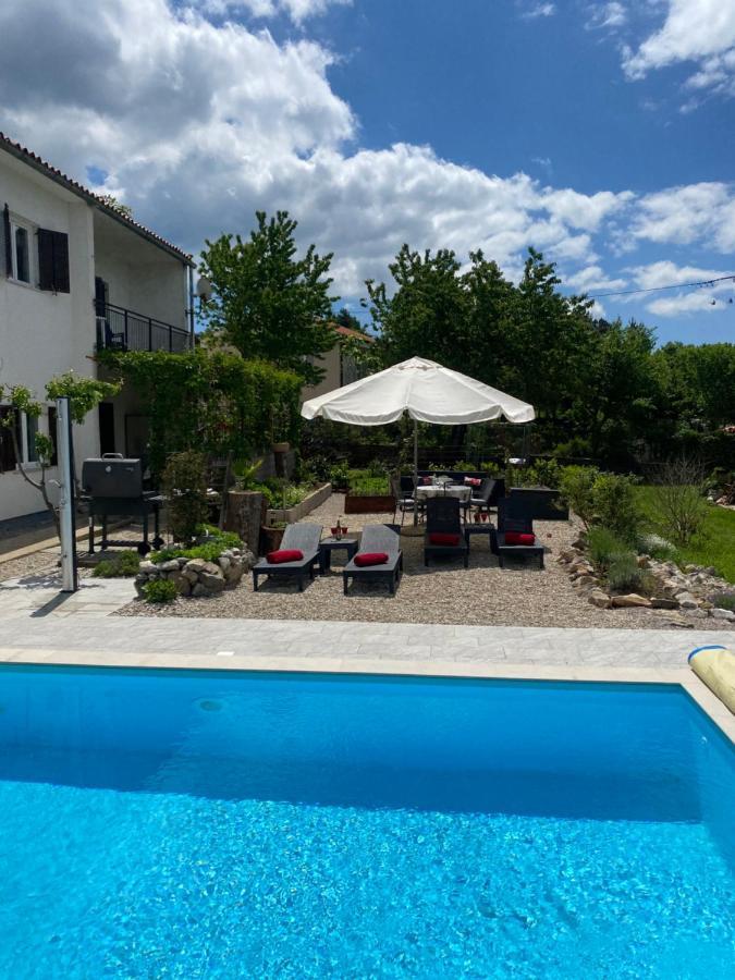Villa Anne A Lovely Place In The Mountains Brest 外观 照片